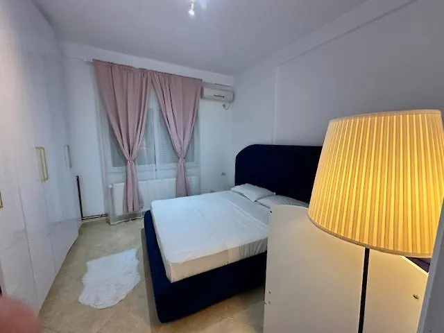Deluxe Apartment Саранда