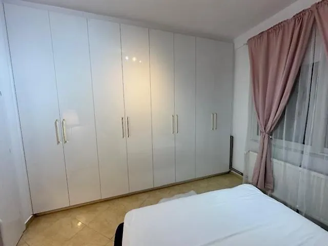 Deluxe Apartment Sarandë